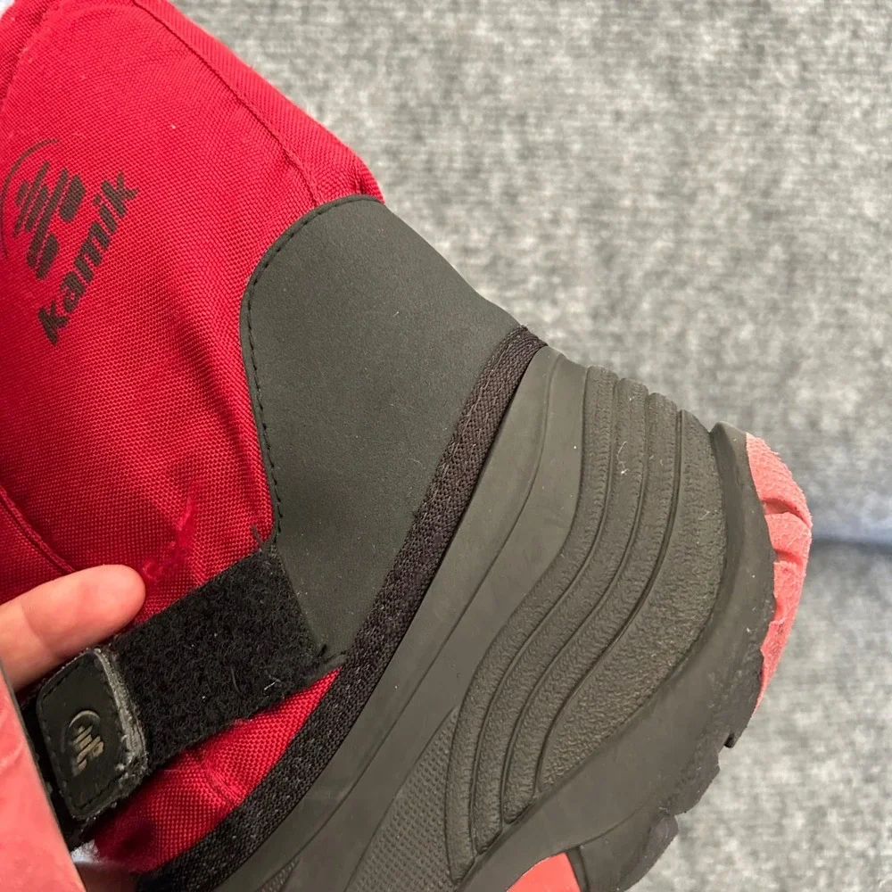 Kamik Kids Red Black Snow Boots Bungee Toggle Strap Winter Outdoor Size 1
